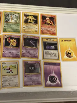 Pokemon Base Set Unlimited 25 Card Lot Great Condition Overall - All 3 starters - Image 4