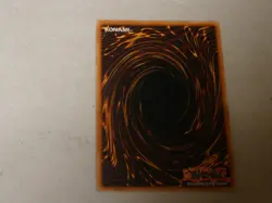 2002 Yu-Gi-Oh! TCG Starter Deck Yugi Unlimited #SDY006 Dark Magician UR B - Image 2