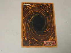 2002 Yu-Gi-Oh! TCG Starter Deck Yugi Unlimited #SDY006 Dark Magician UR A - Image 2