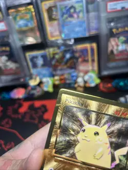 Pikachu - (Celebrations Metal Card) 058/102 NM *1* - Image 3