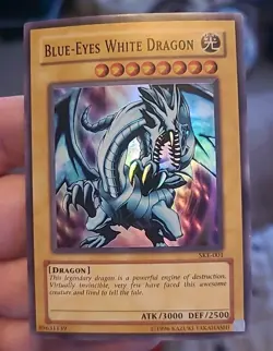 Yugioh Blue-Eyes White Dragon SKE-001 Super Rare Near Mint/Lightly Played - Image 1