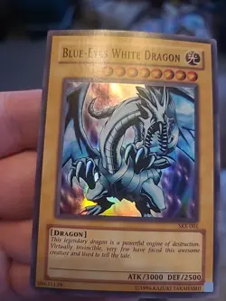 Yugioh Blue-Eyes White Dragon SKE-001 Super Rare Near Mint/Lightly Played - Image 2