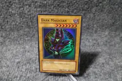 Dark Magician SYE-001 Starter Deck: Yugi Evolution 1st Edition - Image 1