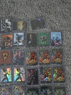 DC Card Lot (185 Holographic) (850 Common) 2022 Total 1000 Plus Cards - Image 3