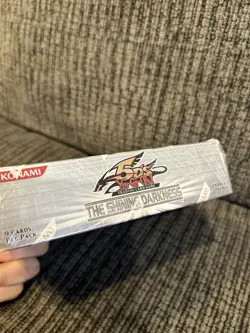 Konami Yu-Gi-Oh! TCG The Shining Darkness Booster Box - 24 Packs 83717883272 - Image 2