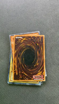 Yu-Gi-Oh! Dark Magician Girl Spellcaster Effect Card Lot MFC-000 First edition - Image 2