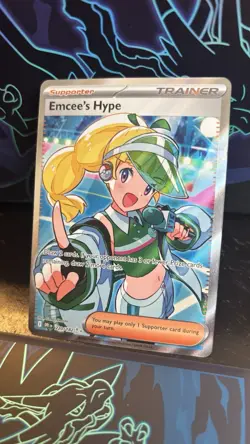 Pokemon Emcee's Hype 220/182 Sv10: Destined Rivals Ultra Rare Holo Supporter NM - Image 4