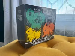 Pokemon TCG: Sword & Shield-Evolving Skies Elite Trainer Box (Jolteon, Flareon, - Image 1