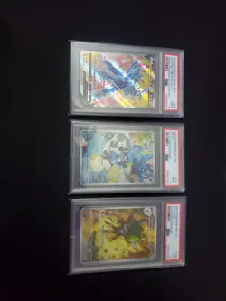 Pokemon TCG Slab Bundle 3x Cards - Image 1