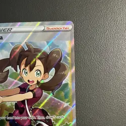 Shauna 263/264 Pokemon Fusion Strike Holo Full Art Card - NM - Image 4