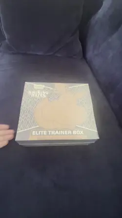 Pokemon TCG Shining Fates: Elite Trainer Box ✅ NEW ✅ SEALED 820650808173 - Image 2