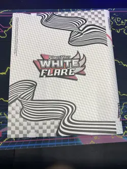 Pokemon TCG Card WHITE FLARE Binder - BINDER ONLY - Empty Holds 360 Cards - Image 3
