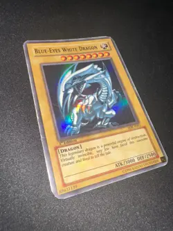 PLAYED 1st Edition BLUE EYES WHITE DRAGON SDK-E001 Ultra Rare Holo Yu-Gi-Oh! - Image 2