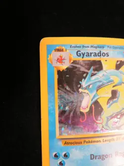 Gyarados 6 1/102 Holo Base Set Unlimited DMG Pokemon Card English - Image 2