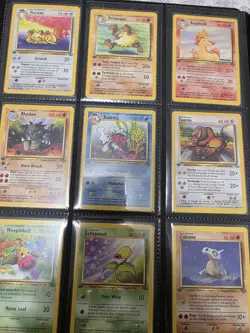 Folder Pokemon Cards Random Lot - Image 5