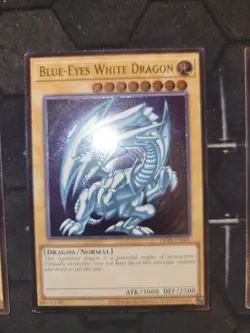 3x Blue-Eyes White Dragon Ultimate Rare OP28-EN001 Unlimited Edition - Image 3