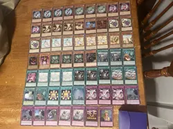 Yu-Gi-Oh Graydle / Penguin deck Comes Sleeved And Deck Box lot 5 - Image 1