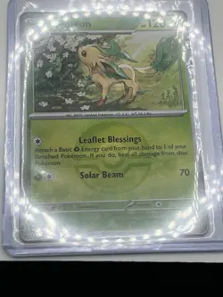 Leafeon (Poke Ball Pattern) 005/131 SV: Prismatic Evolutions Holo Pokemon (NM) - Image 3