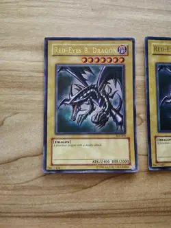 Yu-Gi-Oh! - Red-Eyes B. Dragon 3X - SDJ-001 - Ultra Rare - Image 3