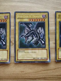 Yu-Gi-Oh! - Red-Eyes B. Dragon 3X - SDJ-001 - Ultra Rare - Image 4