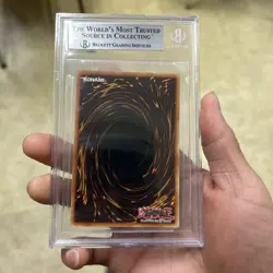 Yu-Gi-Oh! Blue-Eyes White Dragon DDS-001 BGS 8.5 - Image 2