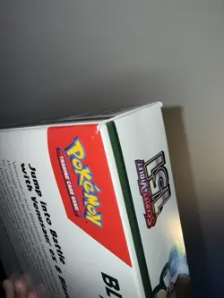 Pokemon TCG 151 Scarlet and Violet Blooming Waters Premium Collection - Image 4