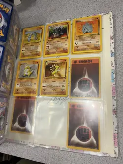 Vintage 1999 Lot Of 150+ Pokemon Cards Binder Collection Includes Charizard Holo - Image 4