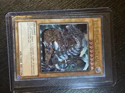 Yugioh TCG Blue Eyes White Dragon Ultra Rare EN001 - Image 4
