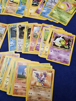 Pokemon Cards, Large Lot Of Mixed 370 Cards Look At Pics - Image 2