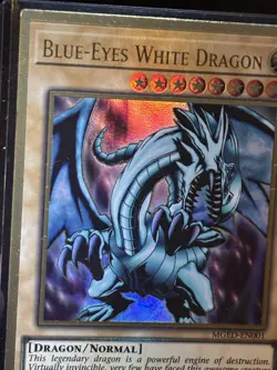 Yugioh TCG Blue Eyes White Dragon Ultra Rare First Edition EN001 - Image 3