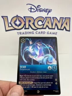 LORCANA carte promo challenge FR10 21/P3 Scar Etrangement pret 🌟Foil🌟neuve. - Image 1