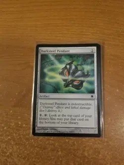 MAGIC THE GATHERING DARKSTEEL PENDANT LIGHTLY PLAYED - Image 1