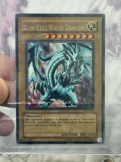 LOB-001 Blue-Eyes White Dragon Ultra Rare 2002 Original Print Yugioh Card - Image 1