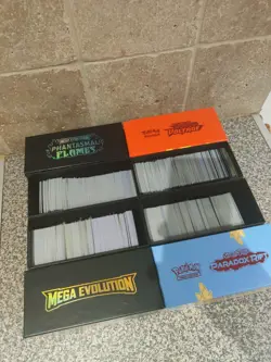 2000 Pokemon card job lot bulk collection includes Holo/Rev Holo and box - Image 2