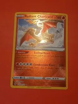 Pokemon Sword & Shield Crown Zenith Radiant Charizard 020/159 - Image 3