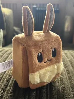Pokemon TCG: Eevee Fuzzy Deck Box - Image 1