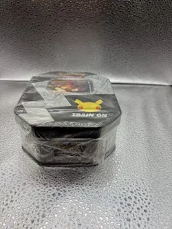 Pokemon 2021 Sword & Shield Celebrations Lance’s Charizard V Tin New and Sealed - Image 2