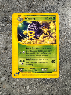 Pokemon TCG Cards Weezing 70/165 Expedition Rare EXC - Image 1