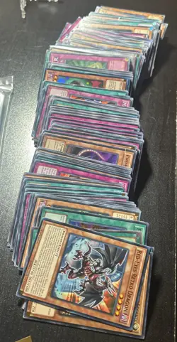 Yugioh lot of 250+ cards from late 2000s early 2010s, condition varys - Image 1