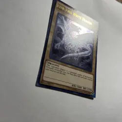 YUGIOH! Blue-Eyes White Dragon MVP1-EN055 MVP1-ENSV4 Ultra Rare VLP/LP - Image 3