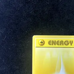 Pokemon Lightning Energy #100/102 1st edition Base Set - Image 3