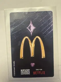 McDonald's Kpop Demon Hunter Card Rumi & Jinu Hands Holo Ultra Rare & Top Loader - Image 2