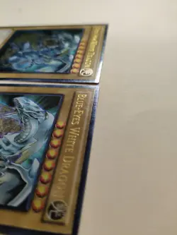 2x Blue-Eyes White Dragon YSKR-EN001 Ultimate Rare Unlimited LP - Image 5