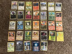 Pokemon TCG Assorted LOT of 33 (incl. 16 holos, 6 rares, list in desc.) - Image 1