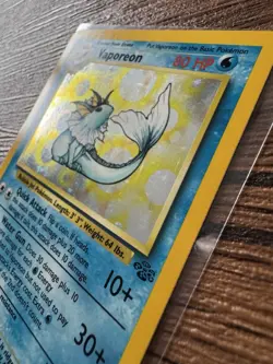 Pokemon TCG Vaporeon Holo Card Jungle 12/64 (NM)U - Image 3