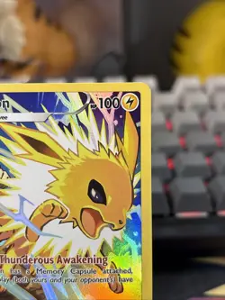 Pokemon TCG Jolteon TG04/TG30 Holo Rare Trainer Gallery Brilliant Stars - Image 5