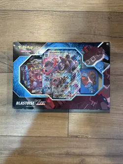 Pokemon TCG: Blastoise VMAX Battle Box New Factory Sealed - Image 1