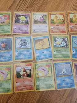 21 Pokemon Base Set Card Lot 1999 Regular - Image 3