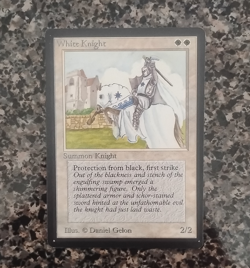 Magic: The Gathering White Knight Creature Beta White Regular Daniel Gelon 2/2 … - Image 1