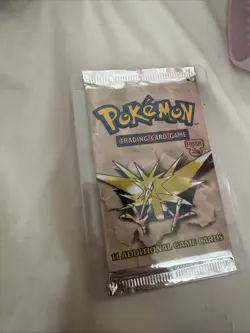 Vintage Pokemon Fossil Booster Pack Zapdos Art Sealed WOTC 1999 Unopened - Image 1